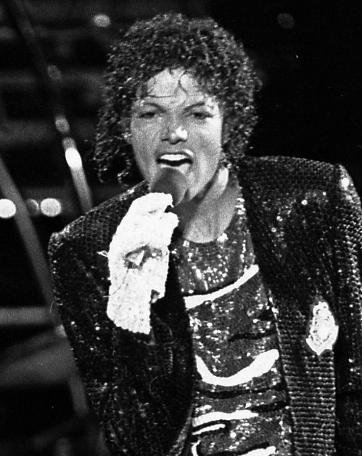 Michael Jackson performing live on the 1984 Victory Tour